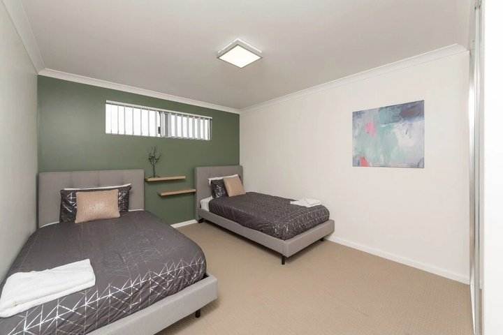Room 2 of 11