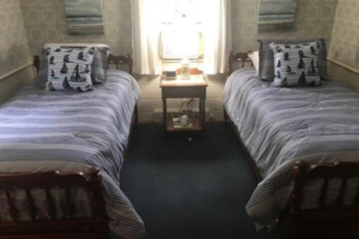 Room 12 of 12