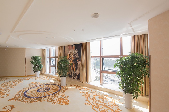 Hotel Interior 6 of 15