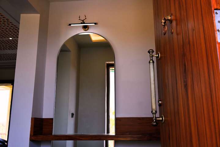 Room 8 of 47
