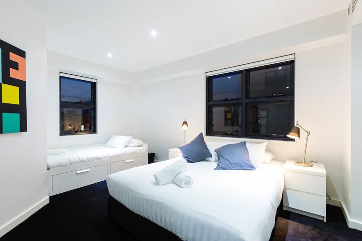 Room 2 of 22
