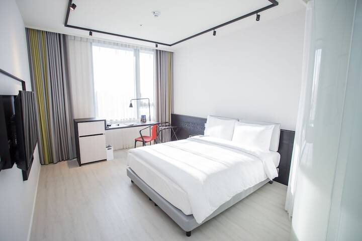 Room 21 of 85
