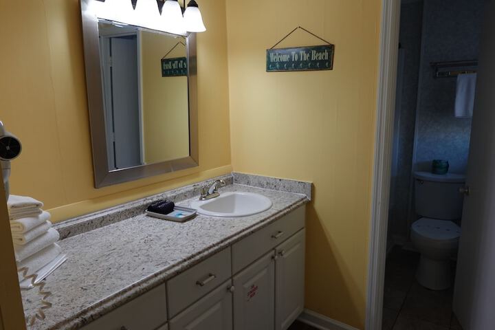 Room 223 of 282