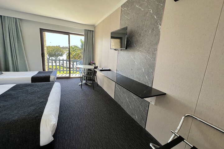 Room 18 of 43