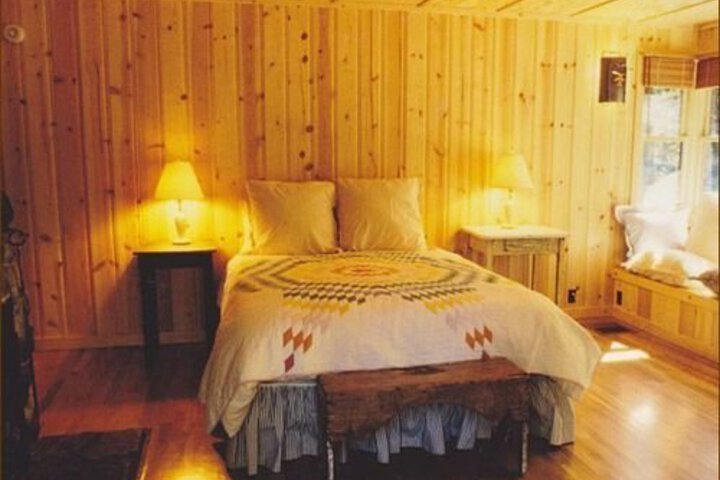 Exterior of FREESTONE INN & CABINS