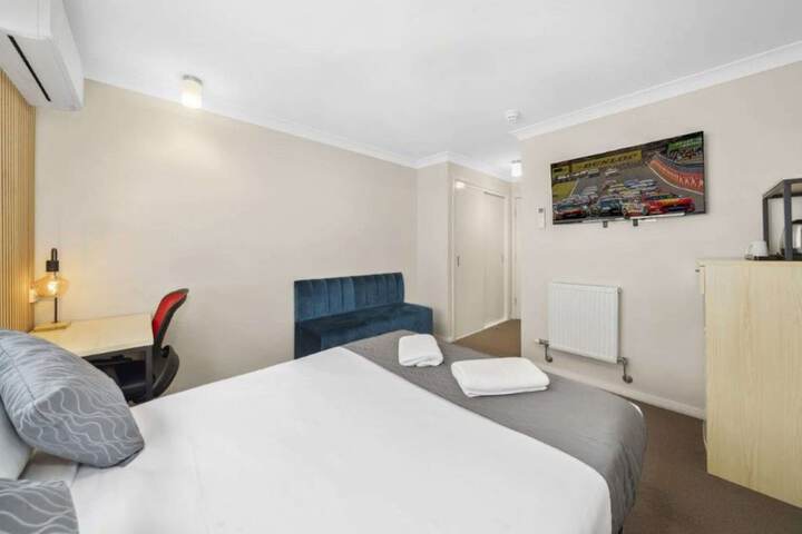 Room 58 of 104