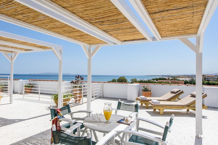 Aptera Beach in Malevizi