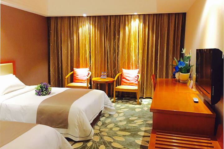 Room 12 of 65