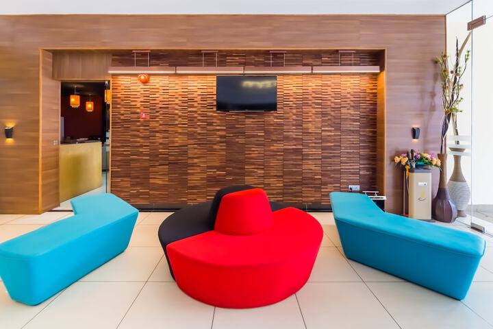 Guest Lobby