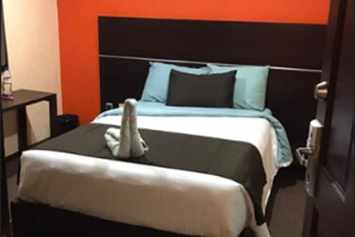 Room 18 of 38