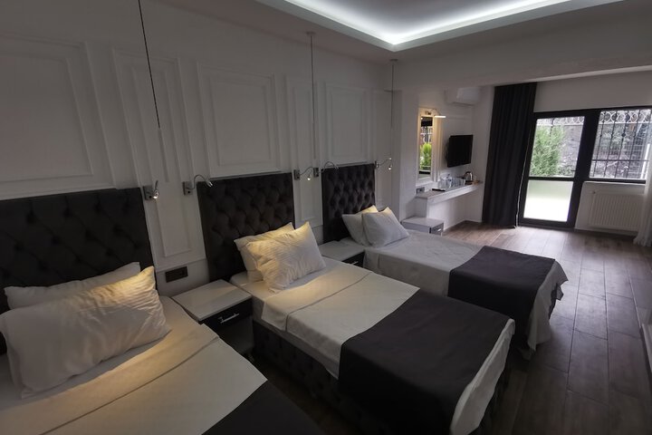 Room 34 of 85