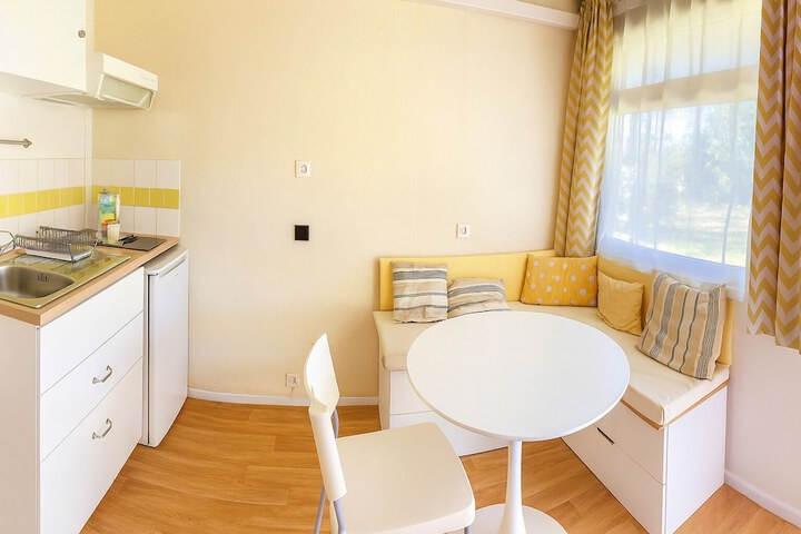 Room 45 of 141