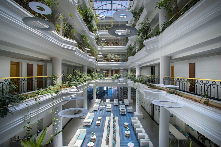 Hotel Interior 4 of 79