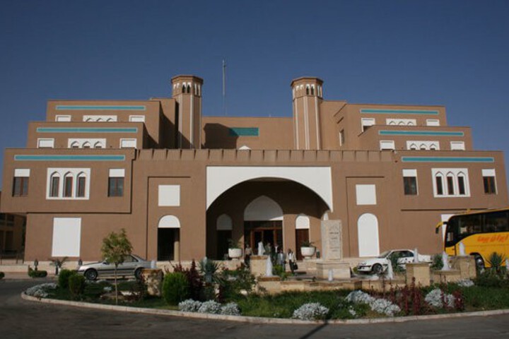 PARSIAN SAFAYIEH HOTEL
