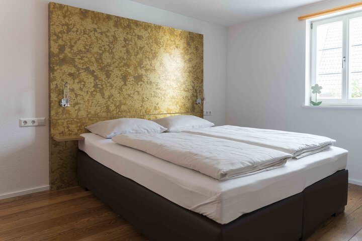Room 5 of 39