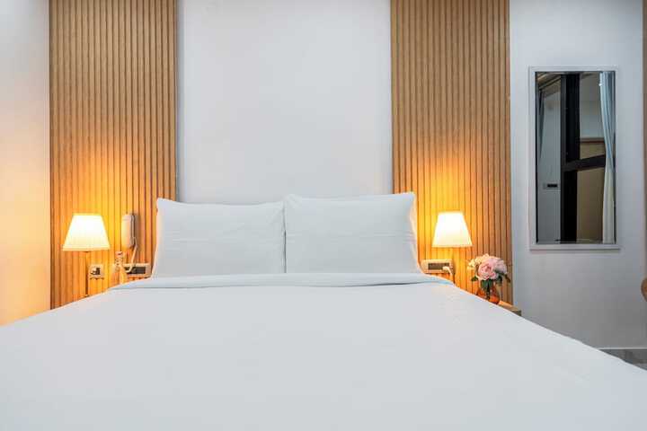 Room 10 of 47