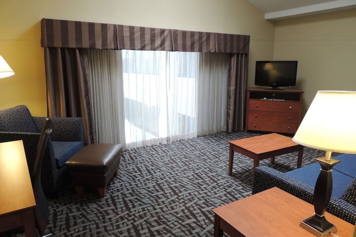 1 King Bed Suite (14 of 23)