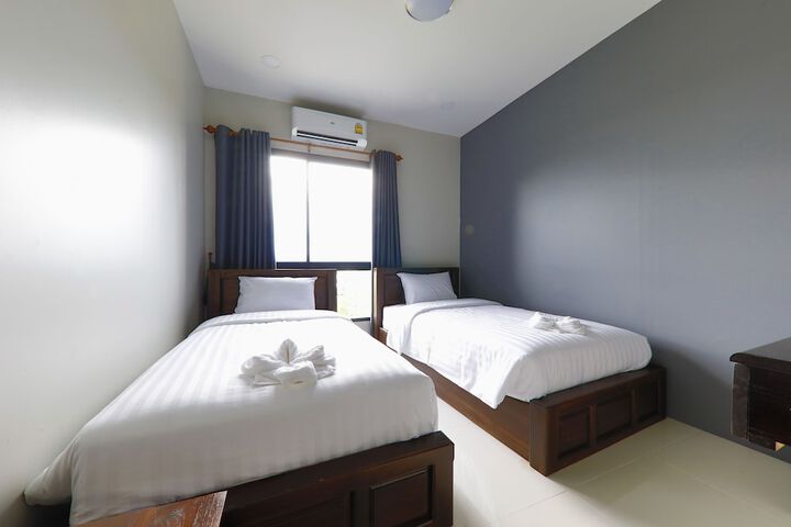 Room 7 of 44