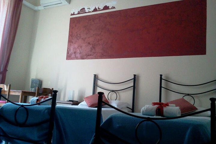 Room 5 of 14