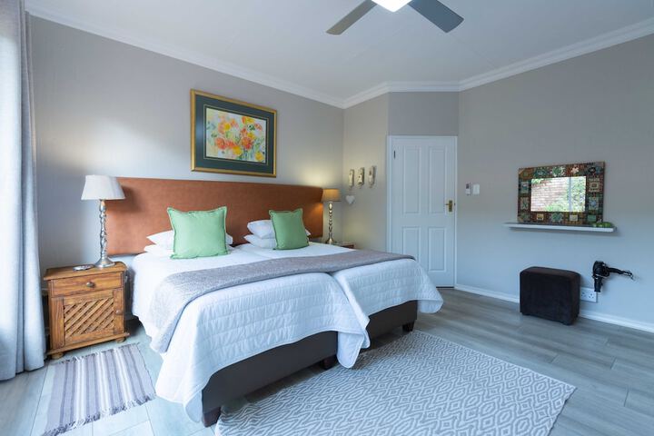 Room 15 of 23