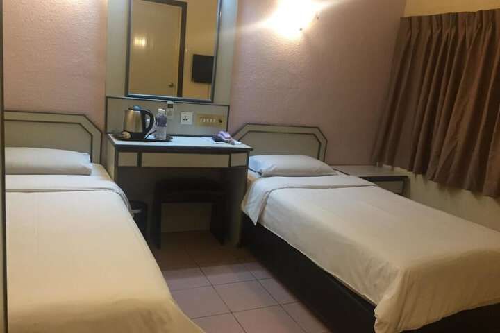 Room 8 of 26