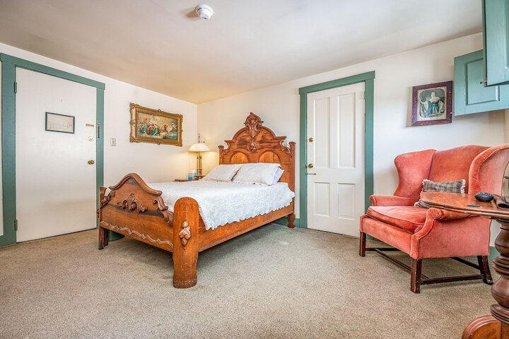Cedar Creek Guest Room Double Bed (40 of 43)