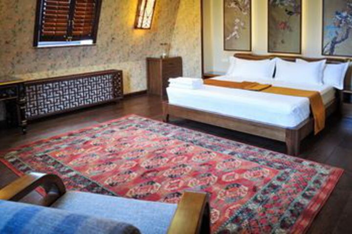 Room 246 of 313
