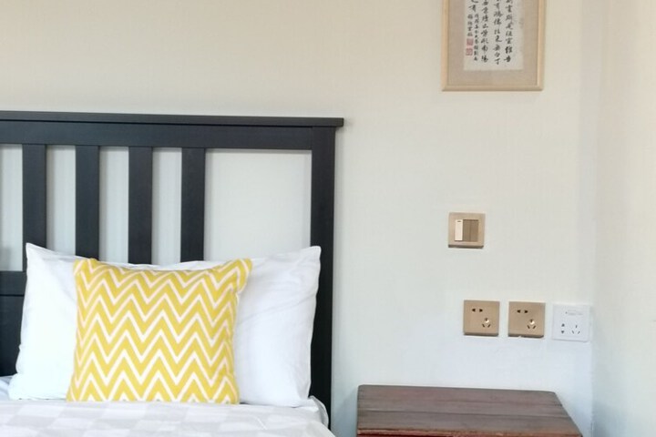 Room 8 of 74