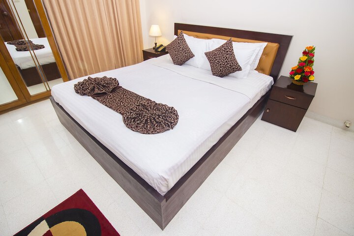 Room 8 of 35