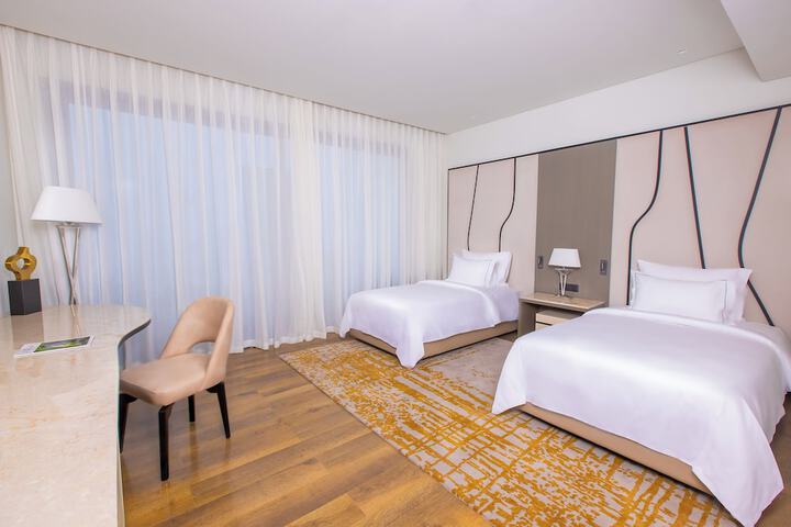 Room 5 of 65
