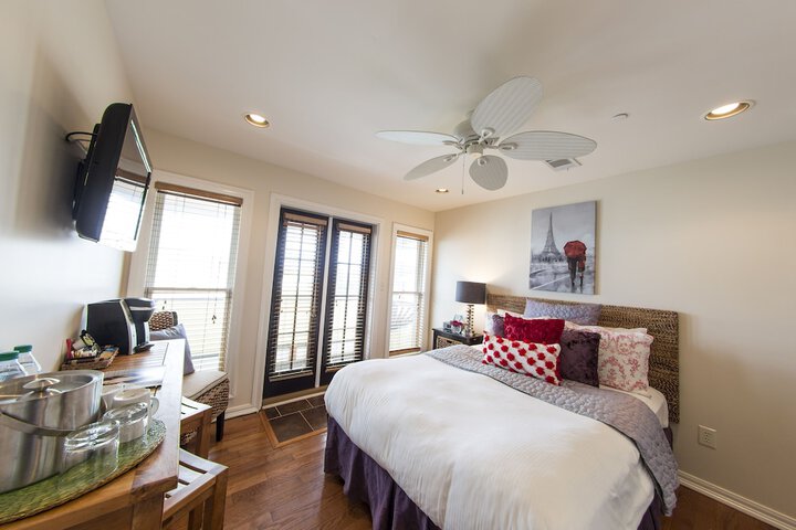 Room 12 of 34