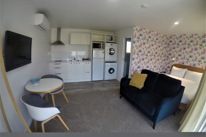Room 12 of 37