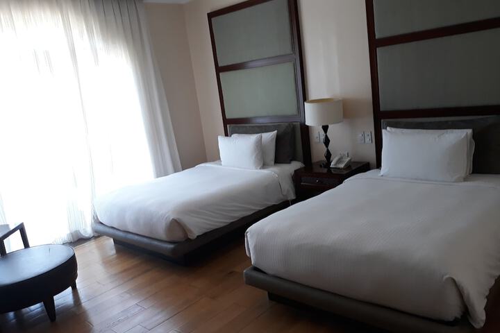 Room 6 of 27