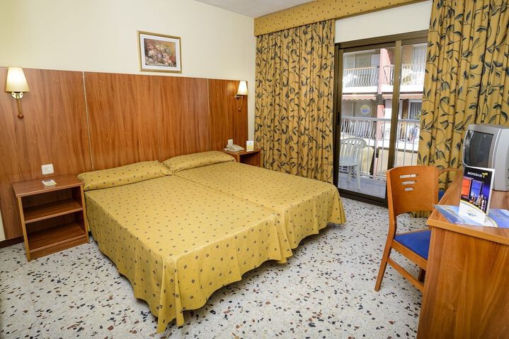Room 16 of 19
