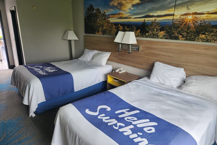 Double Accessible King Size Bed (9 of 11)