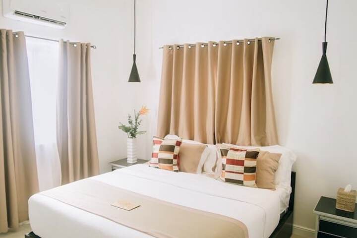 Room 50 of 183