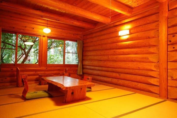 Room 6 of 50