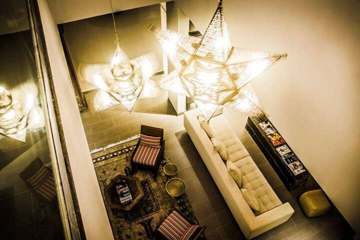 Lounge 68 of 73