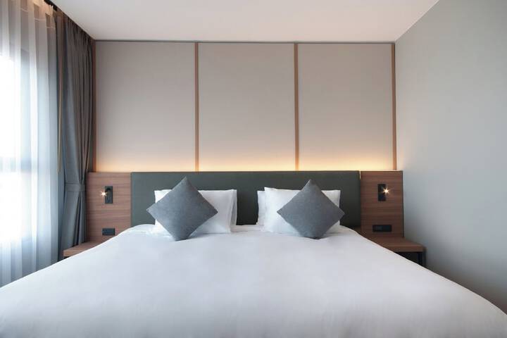 Room 44 of 112
