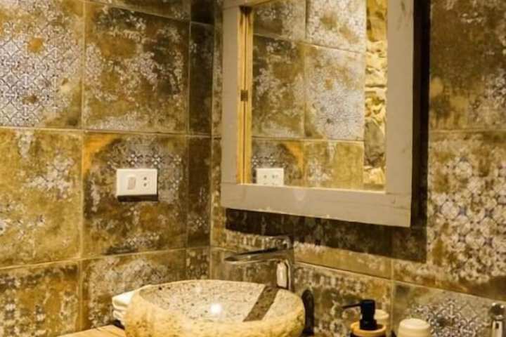 Room 49 of 133