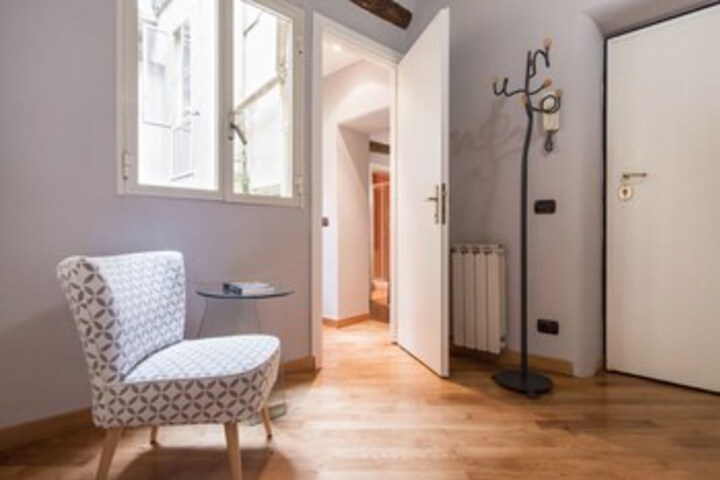 Room 14 of 25