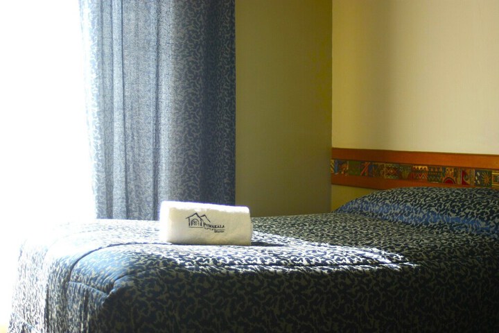 Room 10 of 26