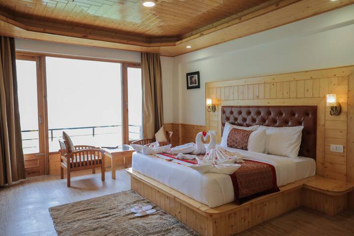 Room 5 of 23