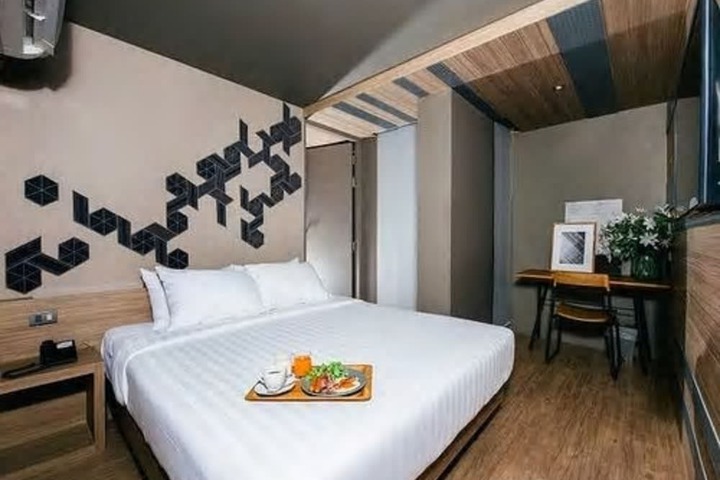 Room 14 of 40