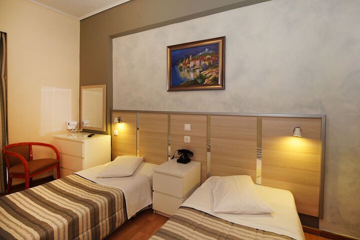 Room 82 of 100