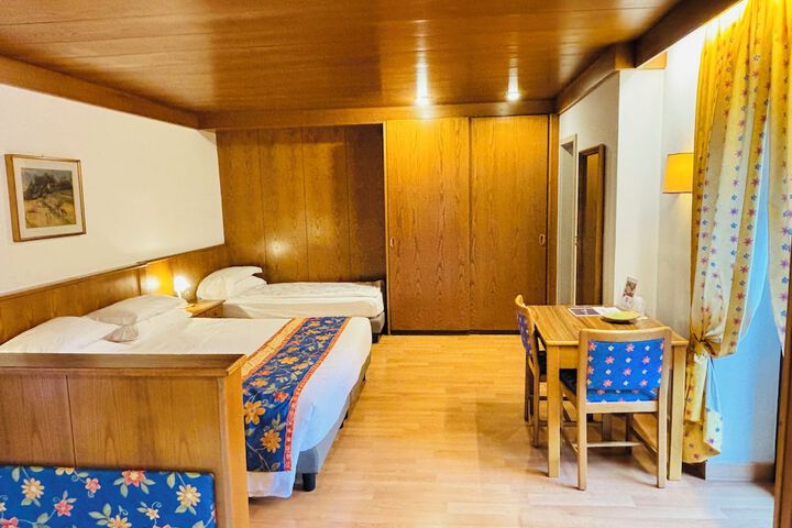 Room 15 of 57
