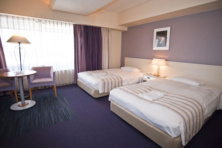 Room 48 of 120