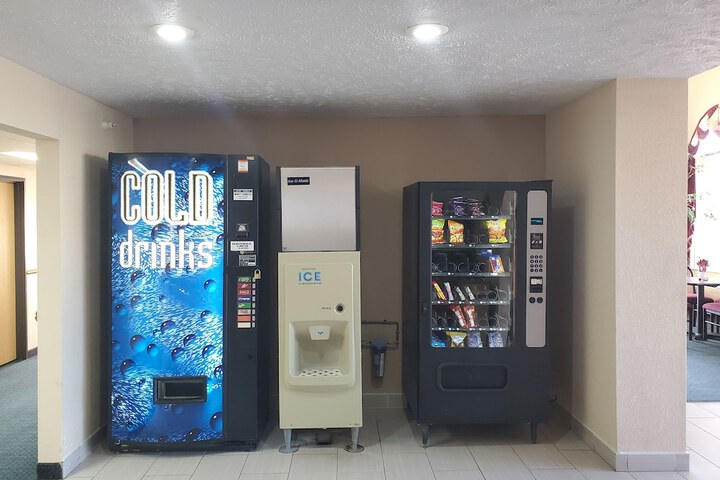 Snack bar