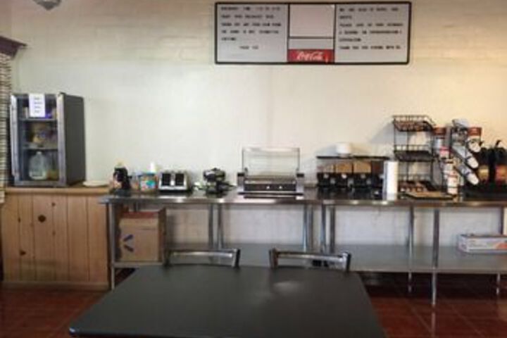 Breakfast/Coffee Service 7 of 21