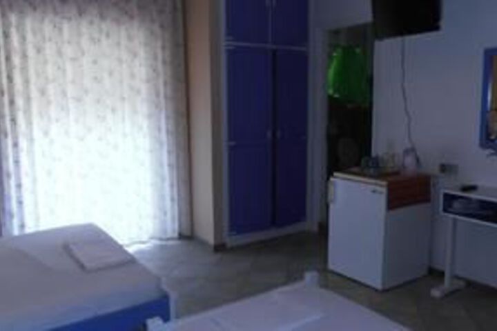 Room 11 of 64